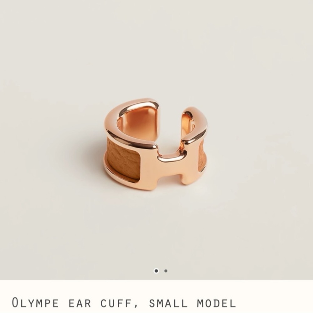 💯 Authentic Hermes OLYMPE EAR CUFF - GOLD-                  

** NEW ** - Picture 7 of 8